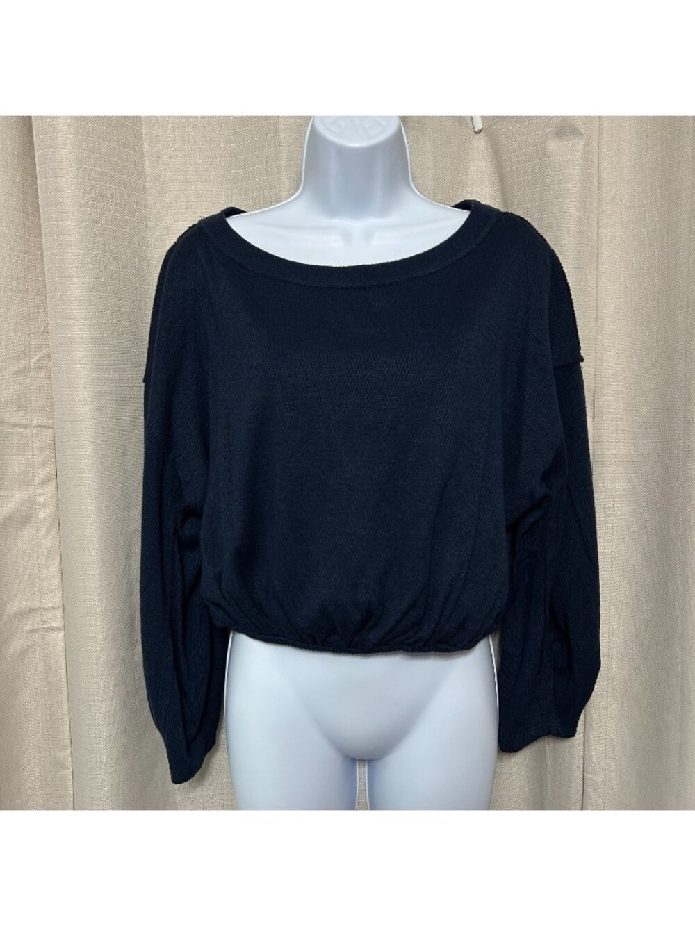 Free People We The Free Cuddle Bubble Cropped Pullover Women's Size XS Navy Blue